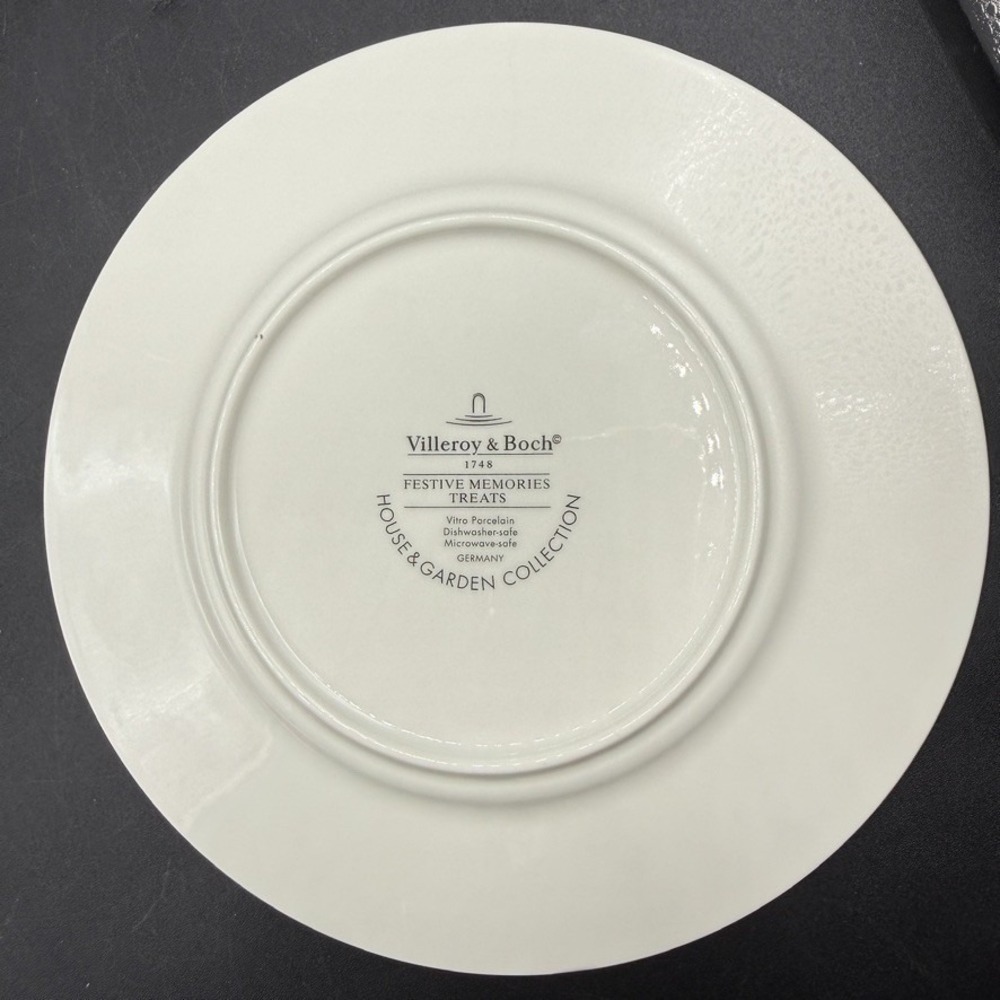 Villeroy & Boch Festive‎ Memories Cake Scenes Salad Dessert Plates set of 4 EUC - Picture 5 of 7